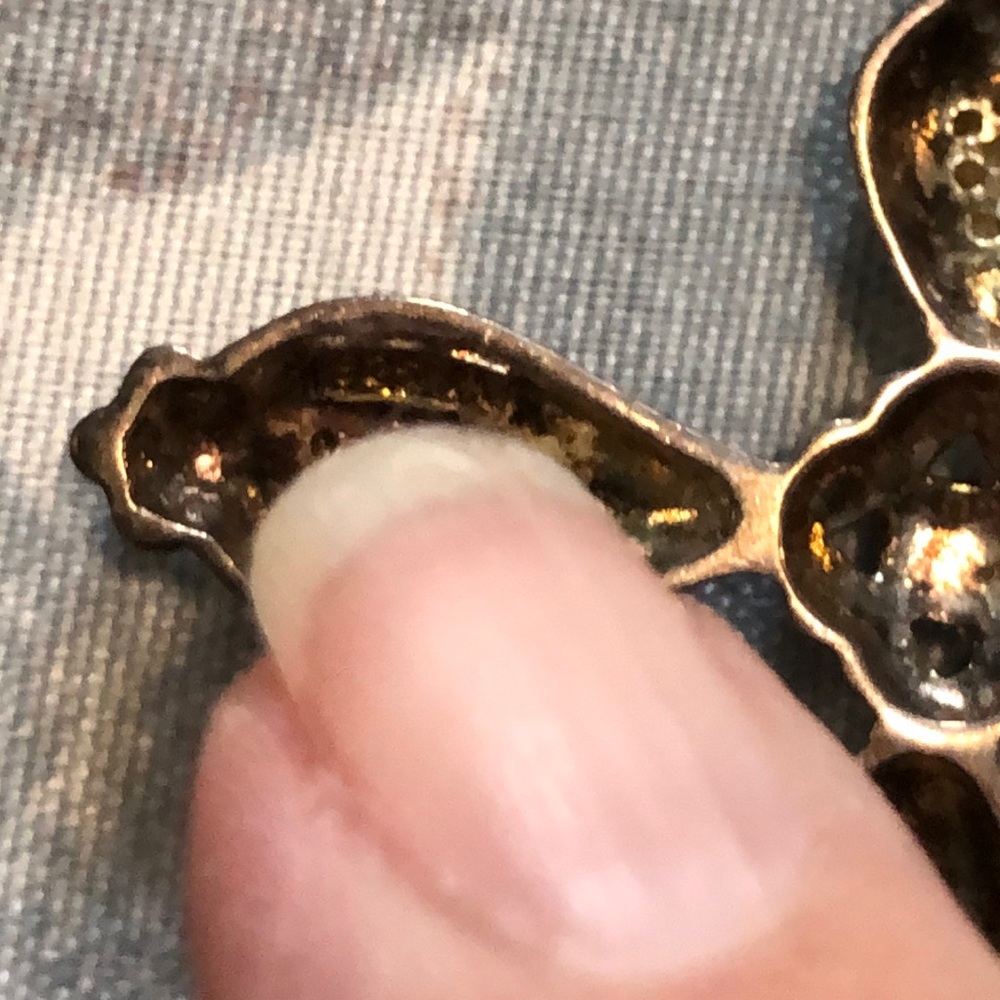 Cross pendant - Picture 3 of 5